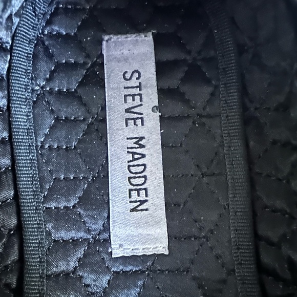 Steve Madden Black men’s loafers. Size 9 - Picture 6 of 7